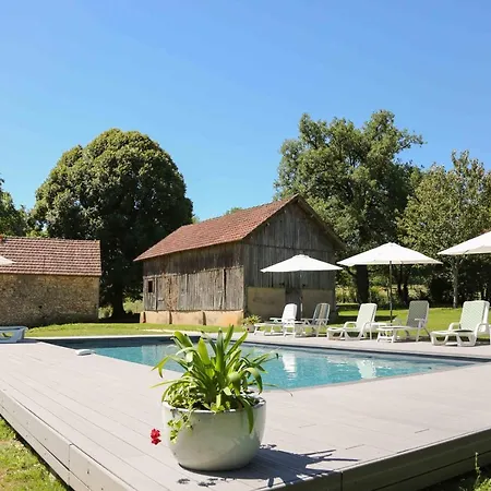 La Maison De Jardin A La Peyriere Feriehus