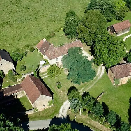 La Maison De Jardin A La Peyriere Feriehus
